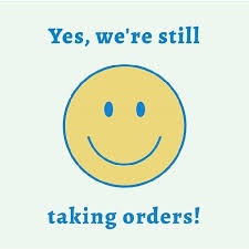 با لبخند سفارش شما را می‌گیریم